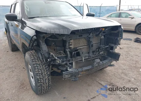 2022 Nissan Frontier S 4X4 z USA, uszkodzony, nr VIN 1N6ED1EK4NN639581